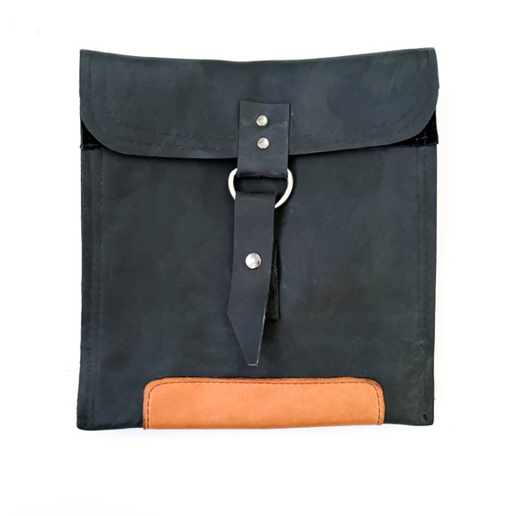 Vintage (No Brand) Thin Square Black Convertible Backpack or Crossbody - Picture 1 of 5